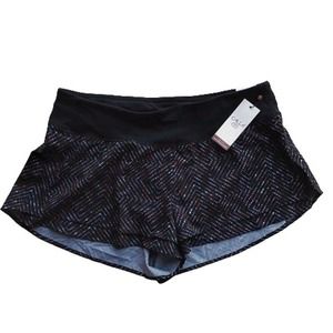 CALIA by Carrie Underwood Kick It Up Performance Short 3"
